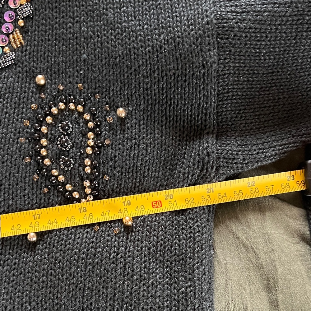 Black V-Neck Sweater with Multicolor Sequin Paisley Embellishment vintage - Picture 5 of 7